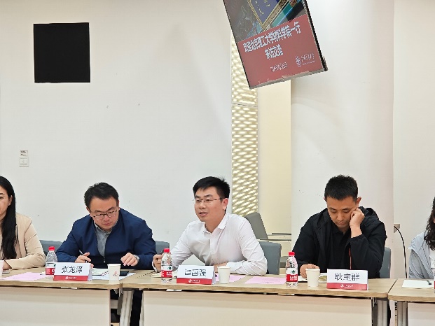D:\学科评估\2021年本科教学评估\9月份专家进校\北京理工大学来访\会议照片\6764ca70bf57a95f3b3cdcf98478faf.jpg